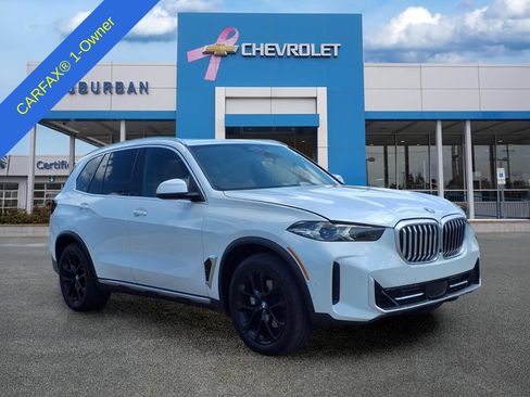 Used 2024 BMW X5 xDrive40i w/ Parking Assistance Package AWD/4WD image 3
