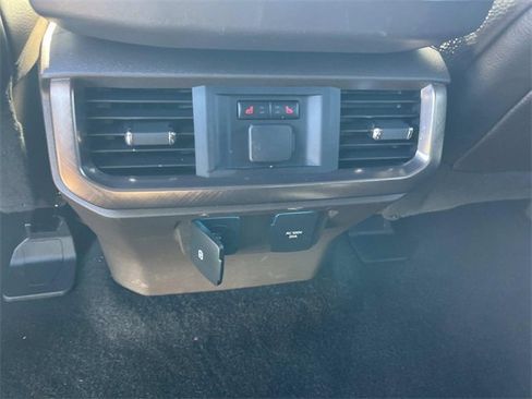 Certified 2025 Ford F150 King Ranch w/ FX4 Off-Road Package image 18