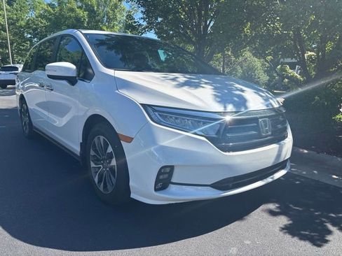 Used 2024 Honda Odyssey EX-L image 1