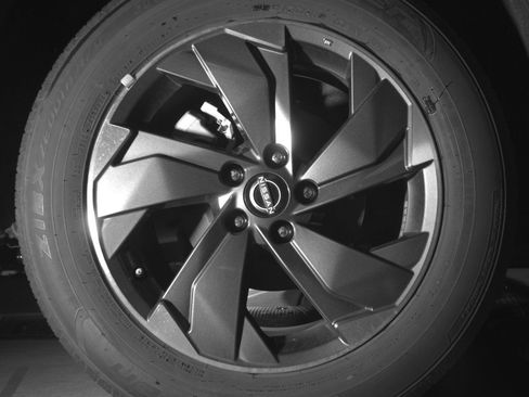 Used 2025 Nissan Rogue SV FWD image 15