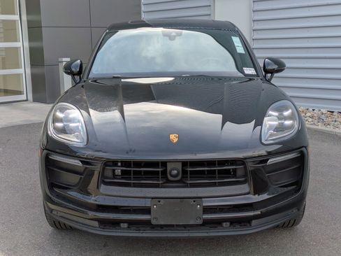 Used 2024 Porsche Macan AWD/4WD image 9