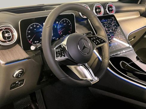 New 2026 Mercedes-Benz GLC 300 4MATIC image 9