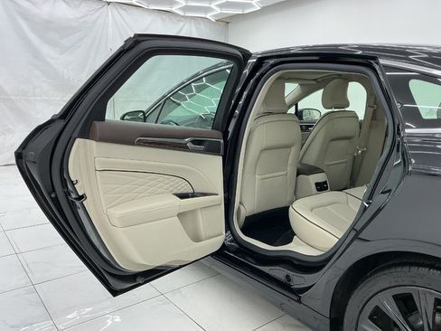 Used 2017 Ford Fusion Platinum FWD image 22