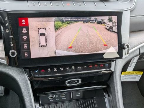 New 2026 Jeep Grand Cherokee Limited AWD/4WD image 25