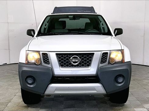 Used 2015 Nissan Xterra S image 3
