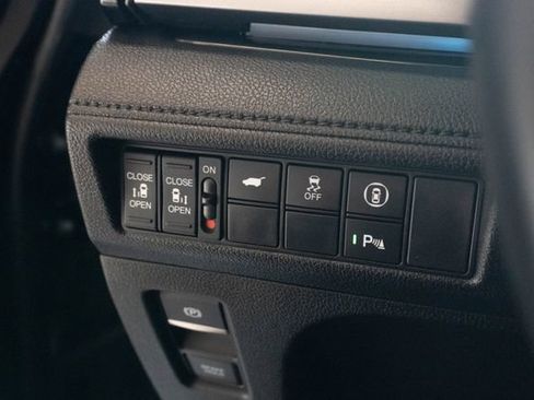 Certified 2023 Honda Odyssey Touring image 24