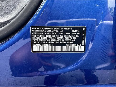 Used 2017 Volkswagen Passat 1.8T R-Line FWD image 3
