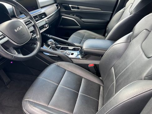Used 2022 Kia Telluride EX w/ EX Premium Package image 9