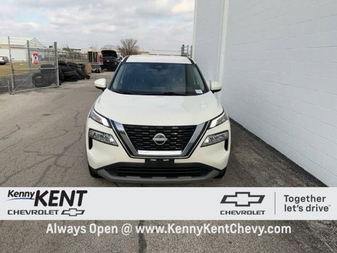 Used 2023 Nissan Rogue SV image 5