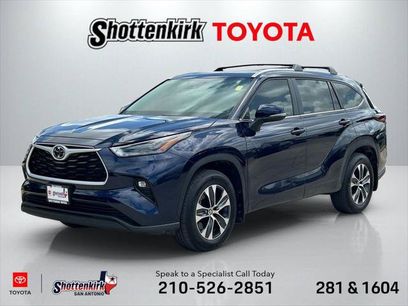Certified 2026 Toyota Highlander XLE