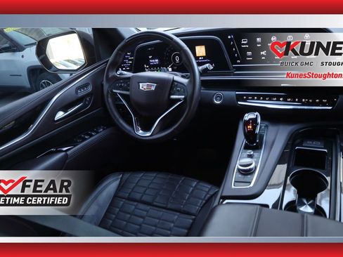 Used 2024 Cadillac Escalade ESV Sport Platinum w/ LPO, ONYX Package image 25