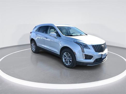 Used 2020 Cadillac XT5 Premium Luxury image 2