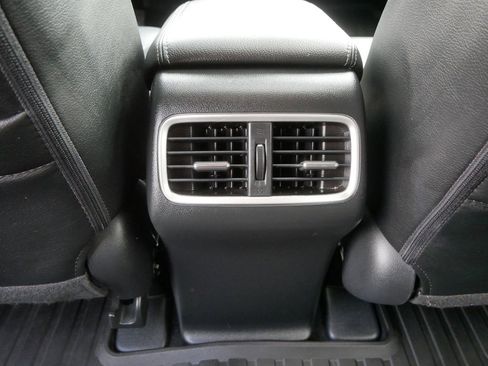 Used 2016 Honda CR-V Touring image 18