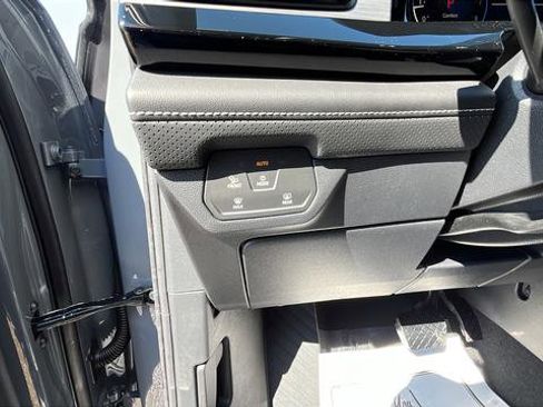New 2026 Volkswagen Atlas Cross Sport SE AWD/4WD image 11