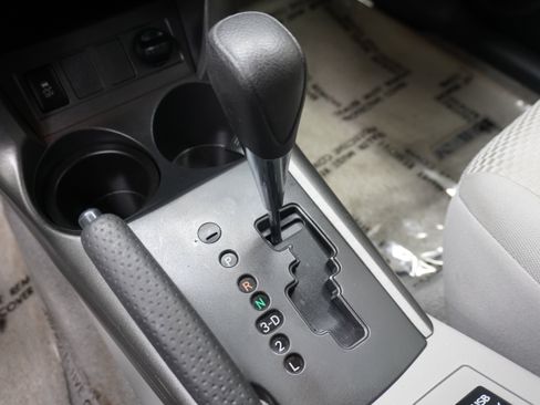 Used 2012 Toyota RAV4 FWD w/ Upgrade Value Pkg image 16