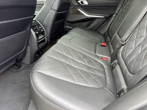 Used 2024 BMW X5 xDrive40i w/ Premium Package AWD/4WD image 18
