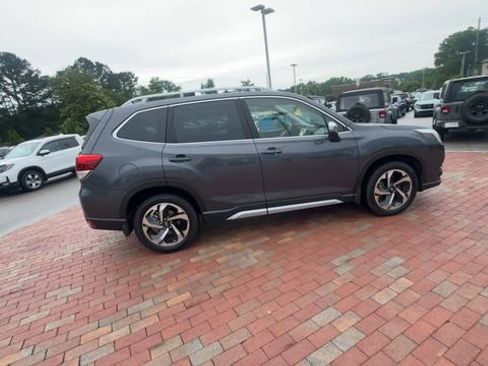 Used 2023 Subaru Forester Touring AWD/4WD image 3