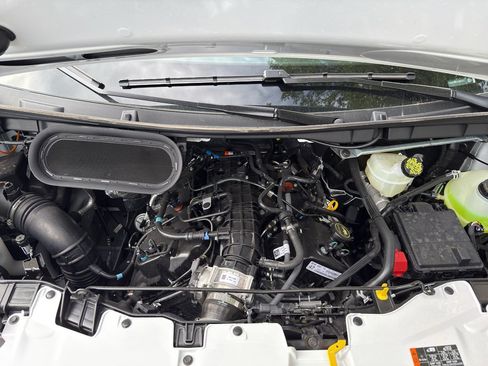 New 2026 Ford Transit 250 148 Medium Roof Extended AWD image 40