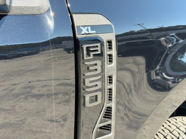 New 2027 Ford F350 XL AWD/4WD image 15