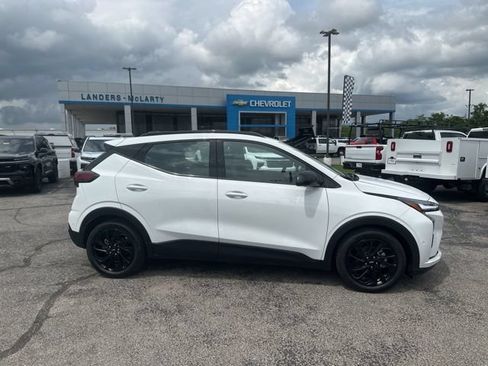New 2027 Chevrolet Bolt RS w/ Super Cruise Package FWD image 2