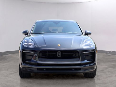 New 2025 Porsche Macan image 12