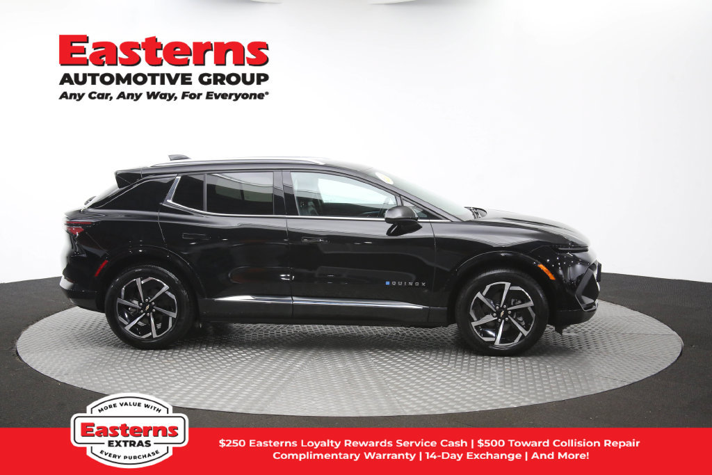 Used 2024 Chevrolet Equinox EV LT w/ LPO, All-Weather Mat Package FWD image 45