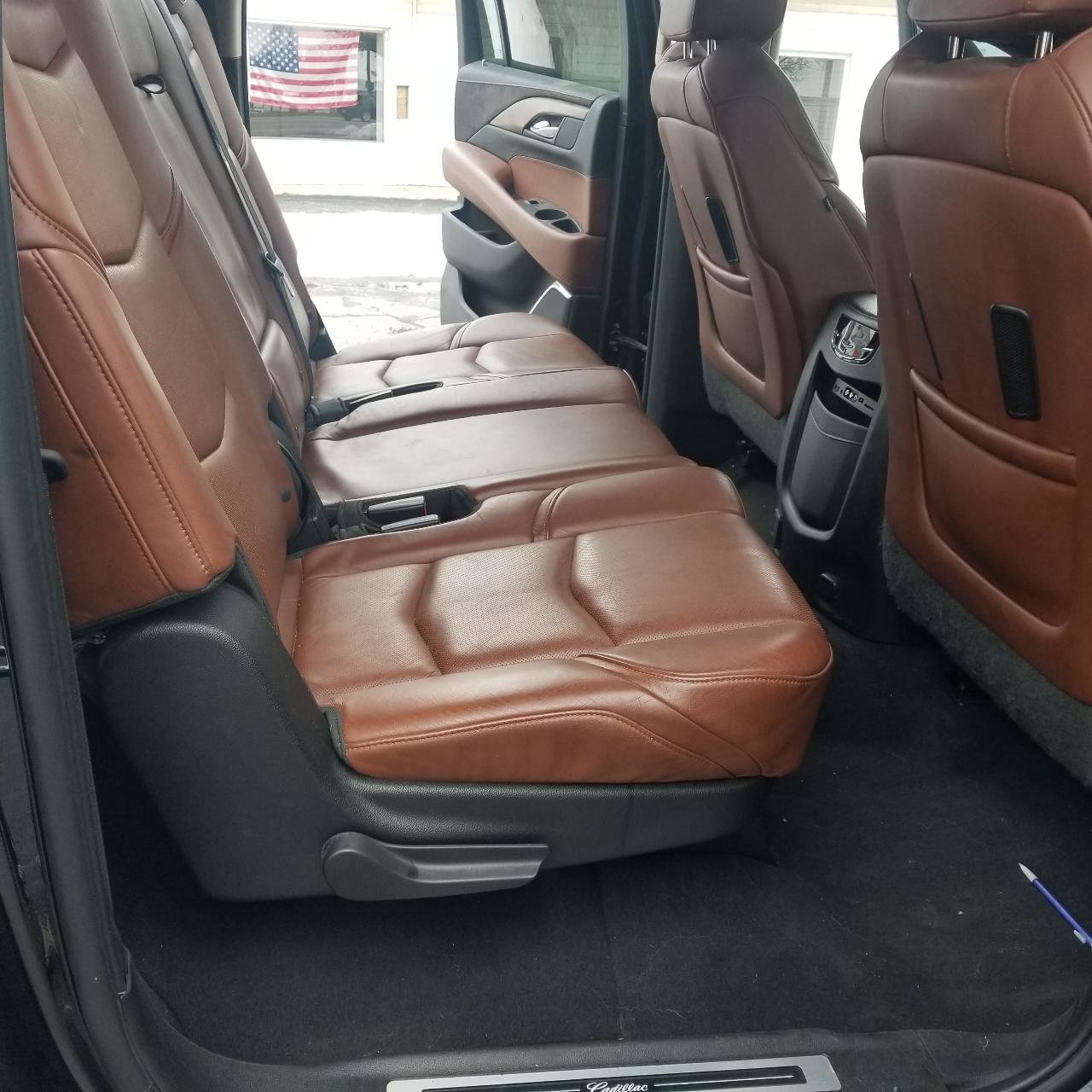 Used 2015 Cadillac Escalade ESV Premium AWD/4WD image 24