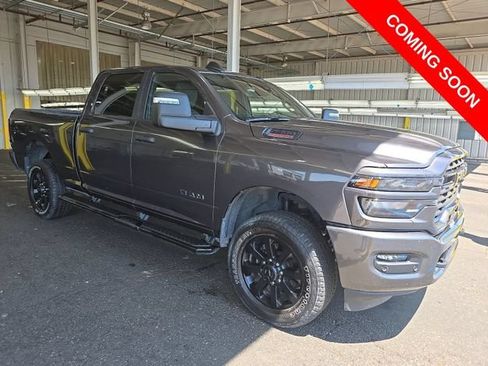 Used 2025 RAM 2500 Big Horn AWD/4WD image 4