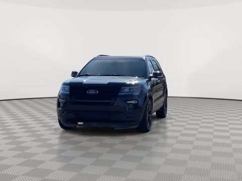 Used 2019 Ford Explorer Sport w/ Equipment Group 401A image 3