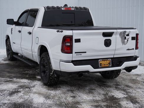 Used 2025 RAM 1500 Big Horn AWD/4WD image 4