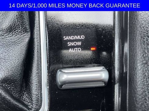 Used 2024 Jeep Compass Latitude AWD/4WD image 27