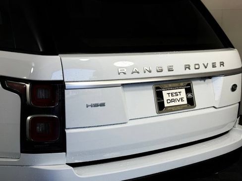 Used 2018 Land Rover Range Rover HSE AWD/4WD image 16
