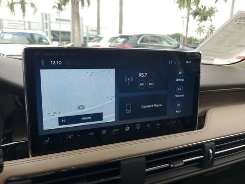 Used 2024 Lincoln Corsair Reserve FWD image 21