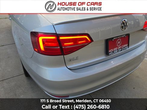 Used 2015 Volkswagen Jetta GLI SE FWD image 16