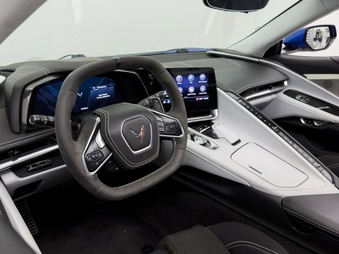 Used 2020 Chevrolet Corvette Stingray Premium Cpe w/ 3LT Preferred Equipment Group RWD image 16