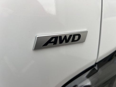 Used 2023 Hyundai Kona SE image 5