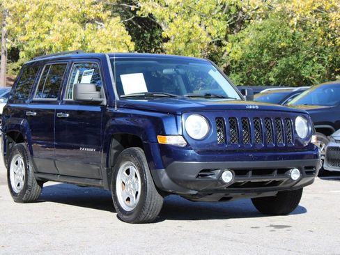 Used 2012 Jeep Patriot Sport image 1