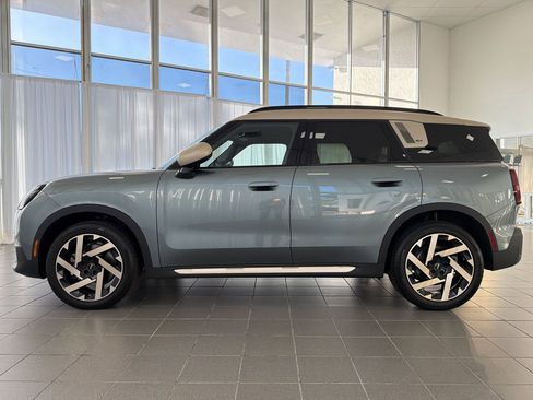 Certified 2025 MINI Cooper Countryman S w/ Comfort Package Max image 2