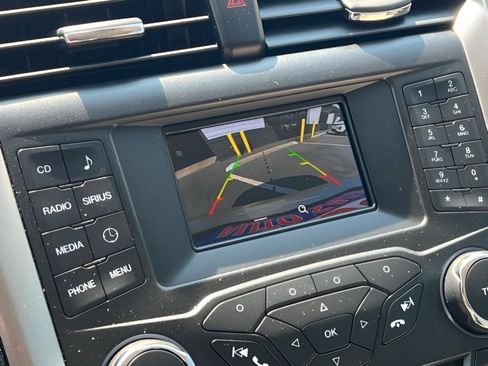 Used 2017 Ford Fusion SE FWD image 18