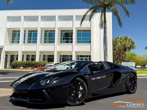 Used 2016 Lamborghini Aventador LP 700-4 image 11