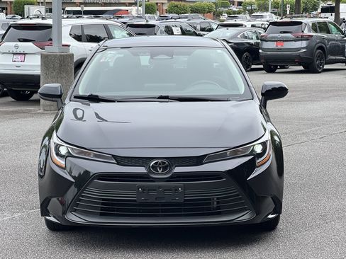 Used 2025 Toyota Corolla LE FWD image 26