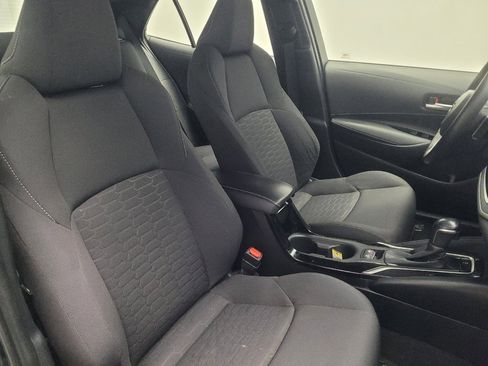 Used 2021 Toyota Corolla SE w/ SE Preferred Package image 21
