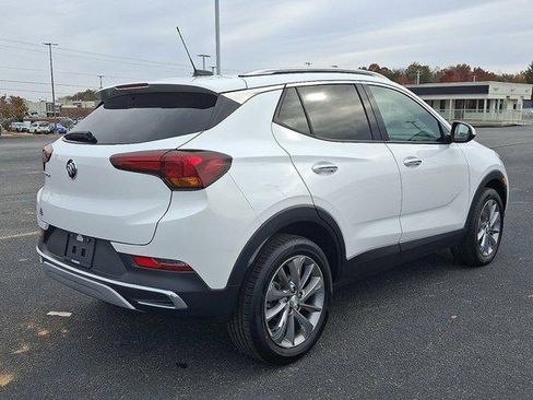 Used 2022 Buick Encore GX Essence w/ Experience Buick Package image 4