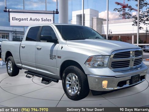 Used 2019 RAM 1500 Big Horn AWD/4WD image 3