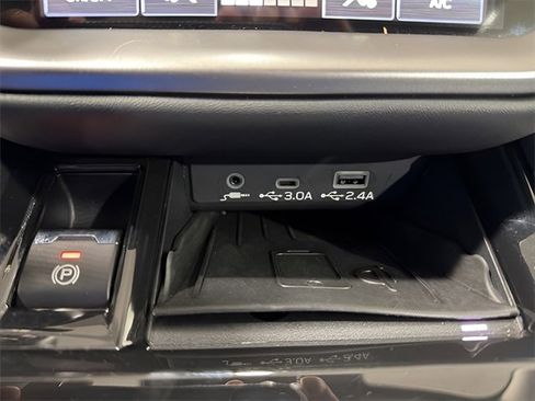 Certified 2025 Subaru Outback Limited XT w/ Tech Package 3 image 23