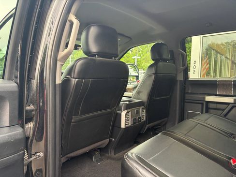 Used 2017 Ford F250 Lariat w/ Chrome Package AWD/4WD image 39