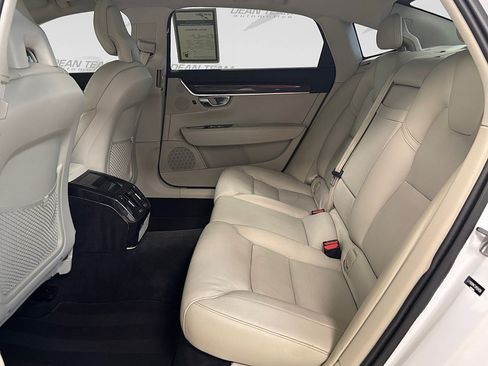 Used 2018 Volvo S90 T6 Momentum w/ Convenience Package AWD/4WD image 12