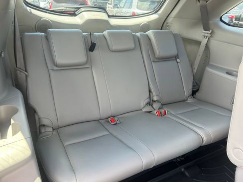 Used 2017 Toyota Highlander Limited AWD/4WD image 38