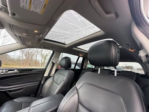 Used 2018 Mercedes-Benz GLS 550 4MATIC image 25