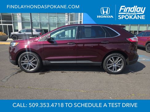 Used 2022 Ford Edge Titanium w/ Equipment Group 301A AWD/4WD image 2